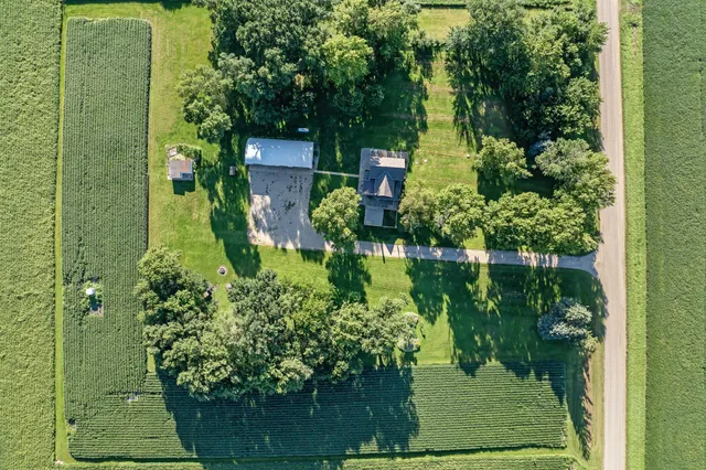 $255,000 | 49548 170th Street, Easton, MN 56025