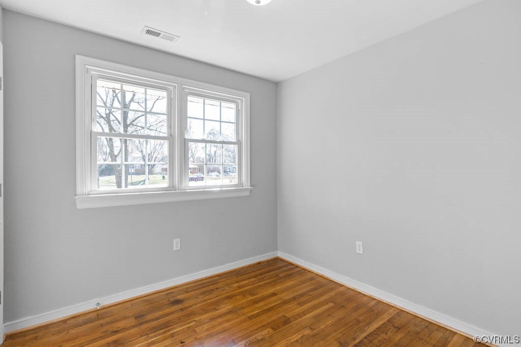 2968 Gaffney Road Richmond, VA 23237 - Photo 15 of 21 First bedroom
