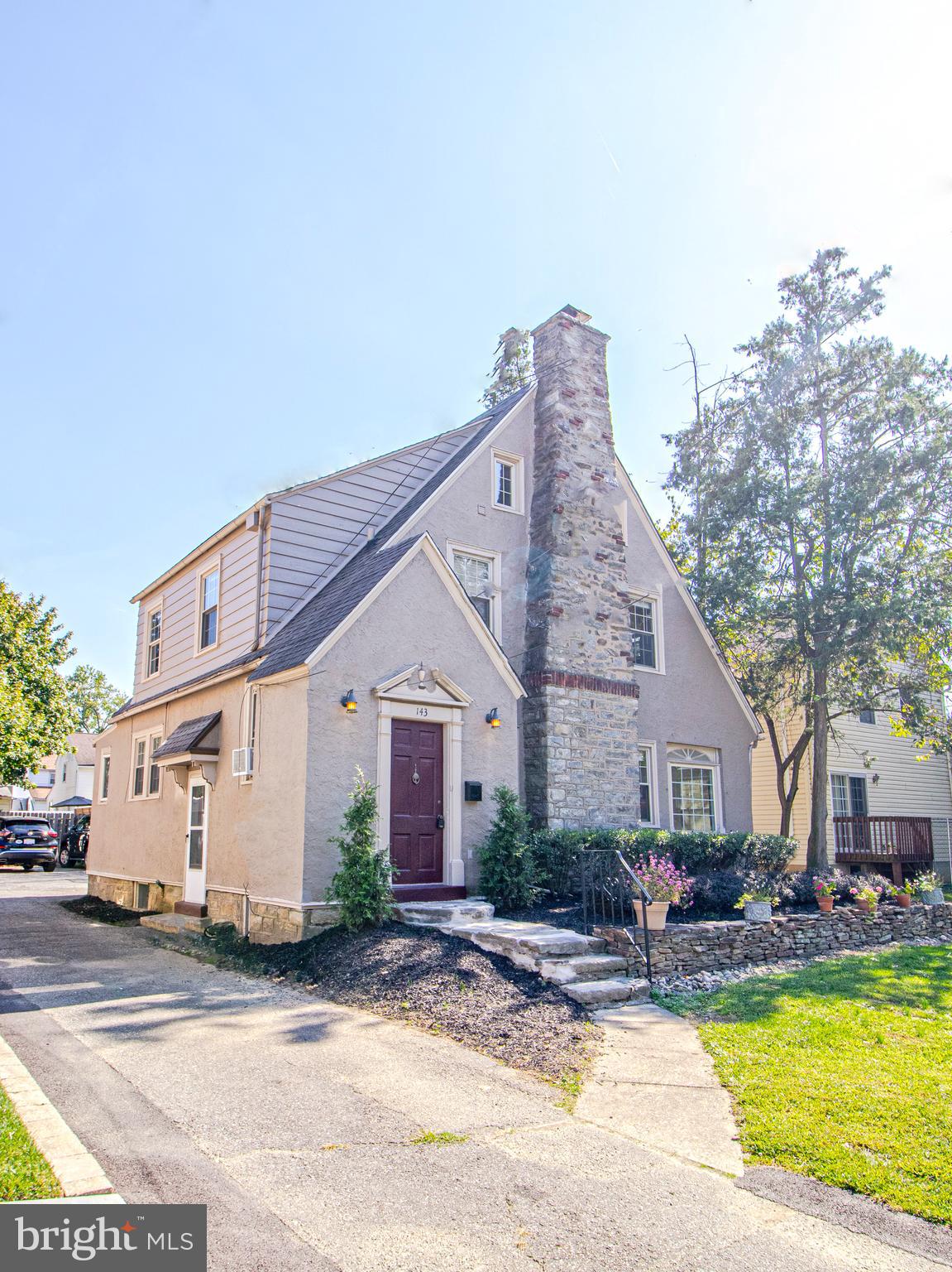 143 Powell Road Springfield, PA 19064 - Photo 1 of 28 Lovely Stone and Stucco over Masonry Home