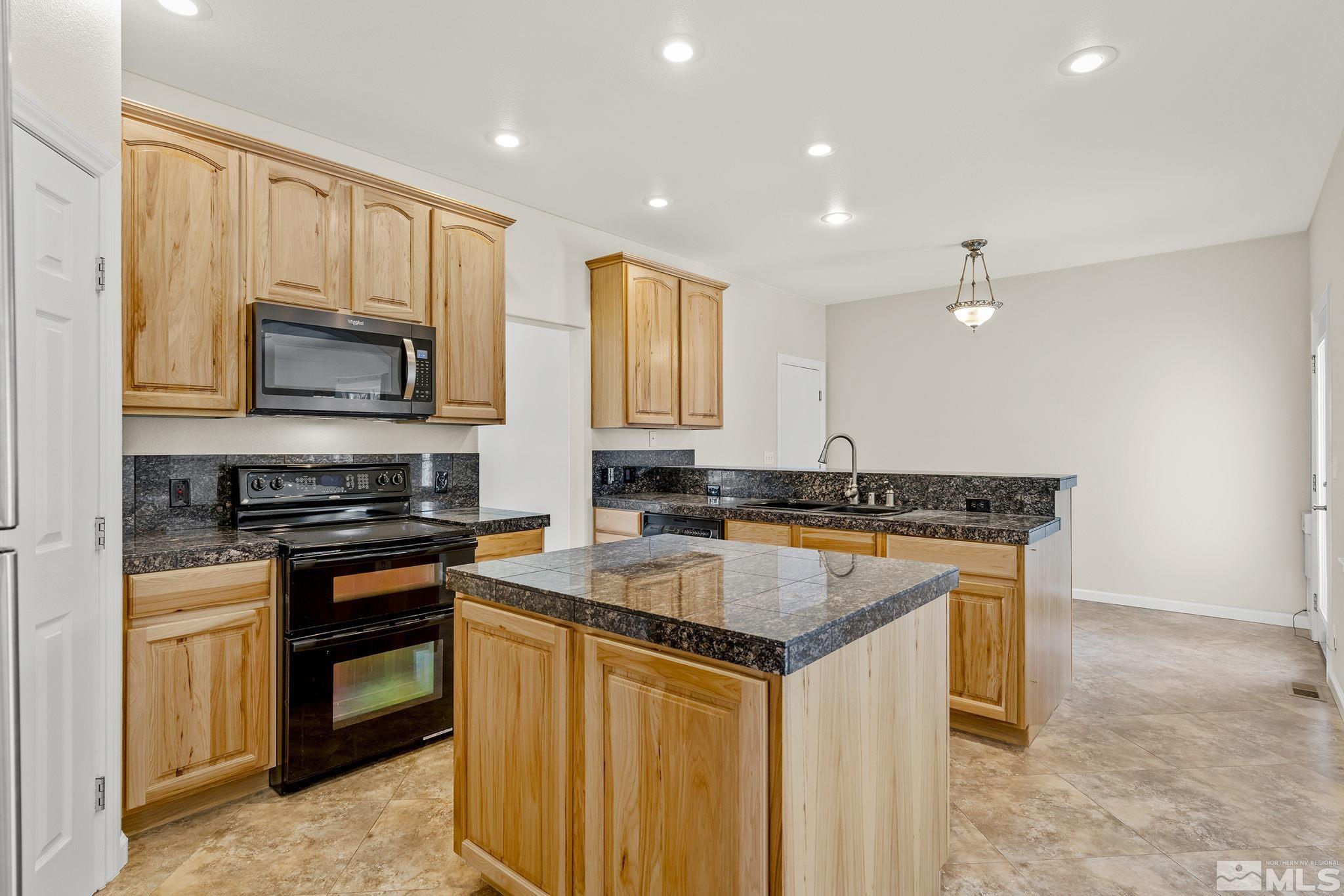 2170 Snowmass Drive Reno, NV 89511 - Photo 8 of 37 Photo 8
