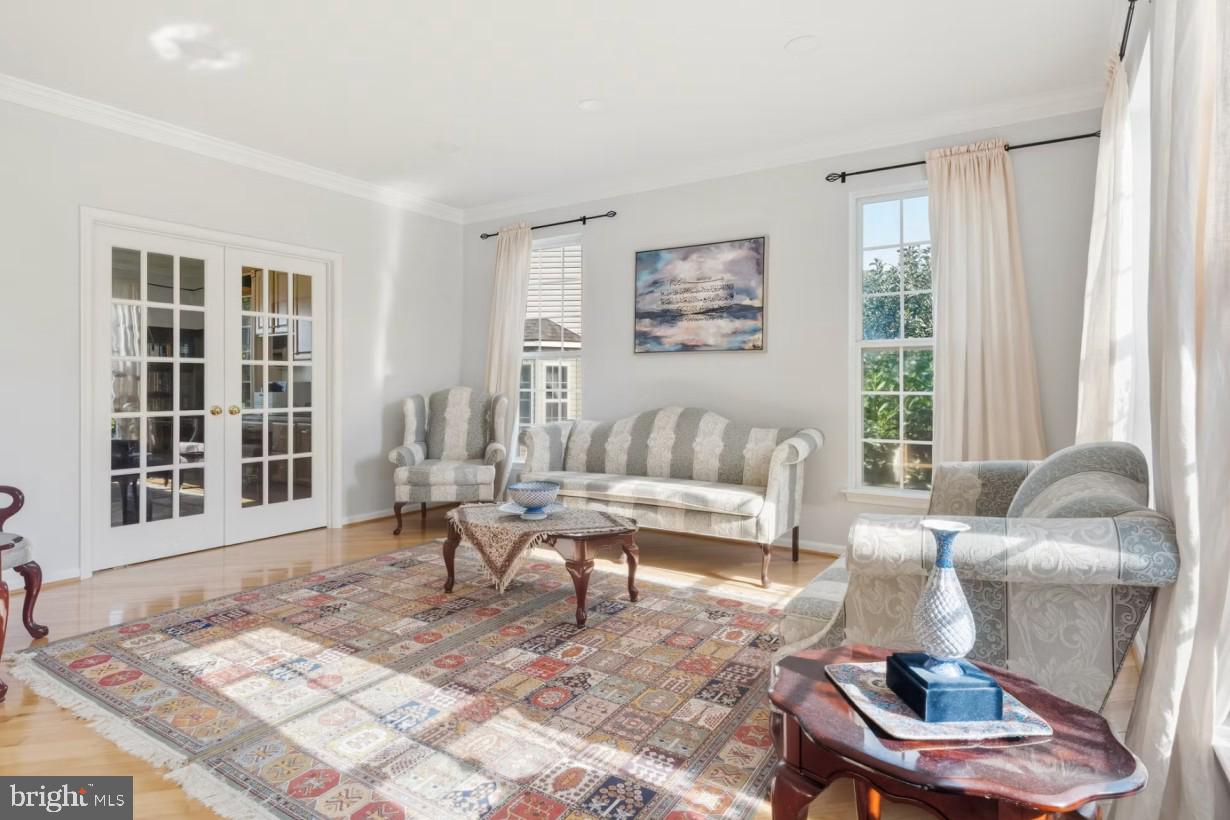 14301 Autumn Crest Road Boyds, MD 20841 - Photo 6 of 40 a living room with furniture and a window
