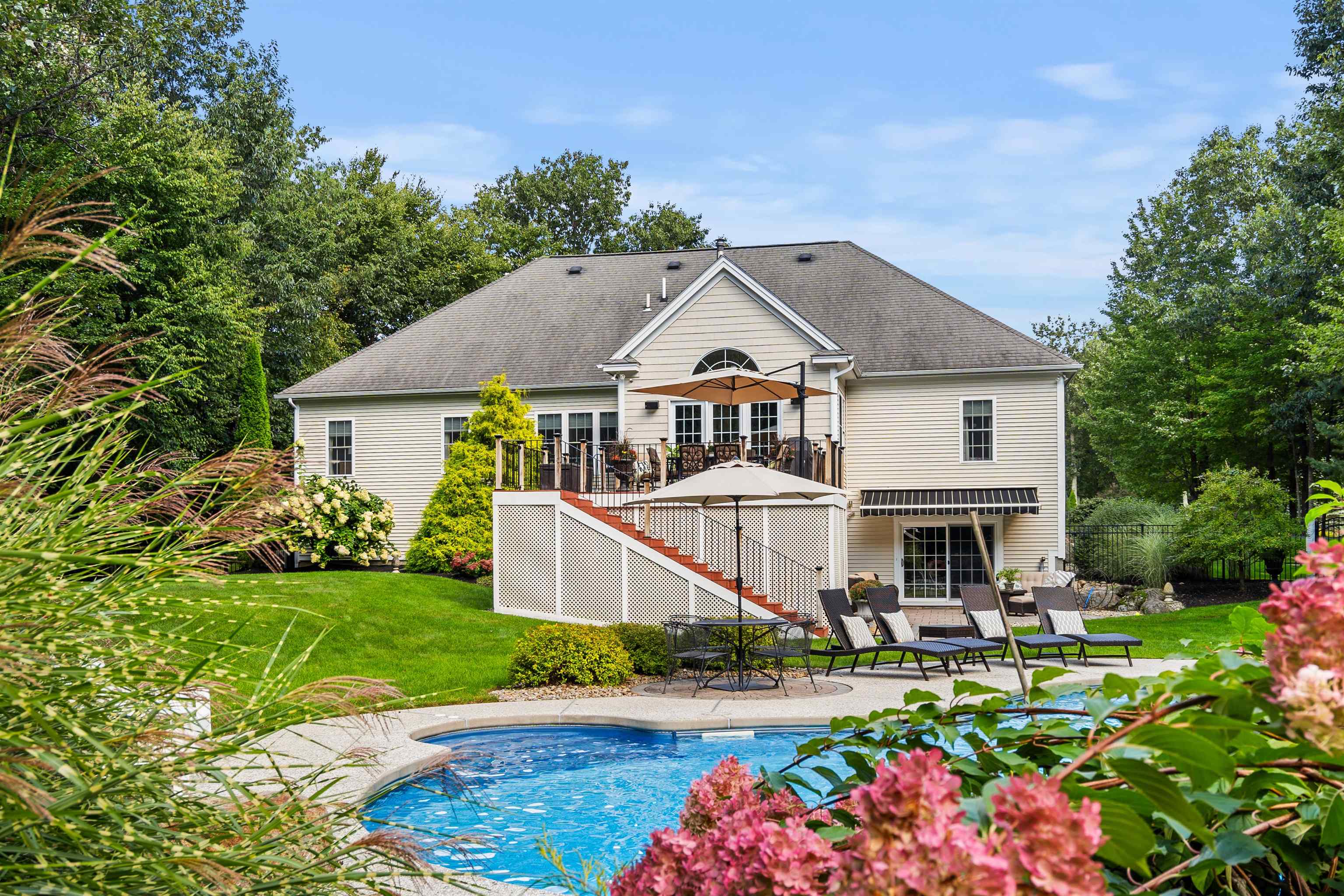 87 Brick Mill Road Bedford, NH 03110 - Photo 6 of 60