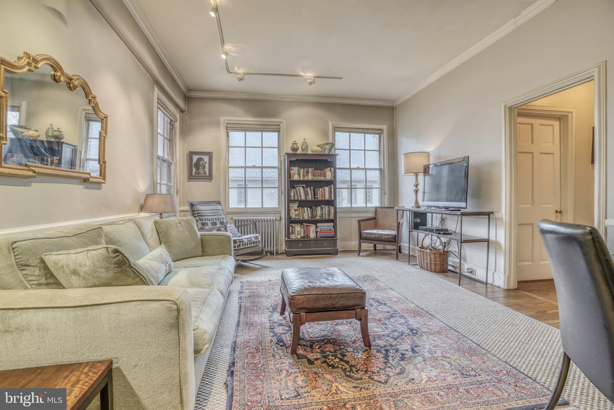 6 Upland Road, Unit Q1 Baltimore, MD 21210 - Photo 7 of 46