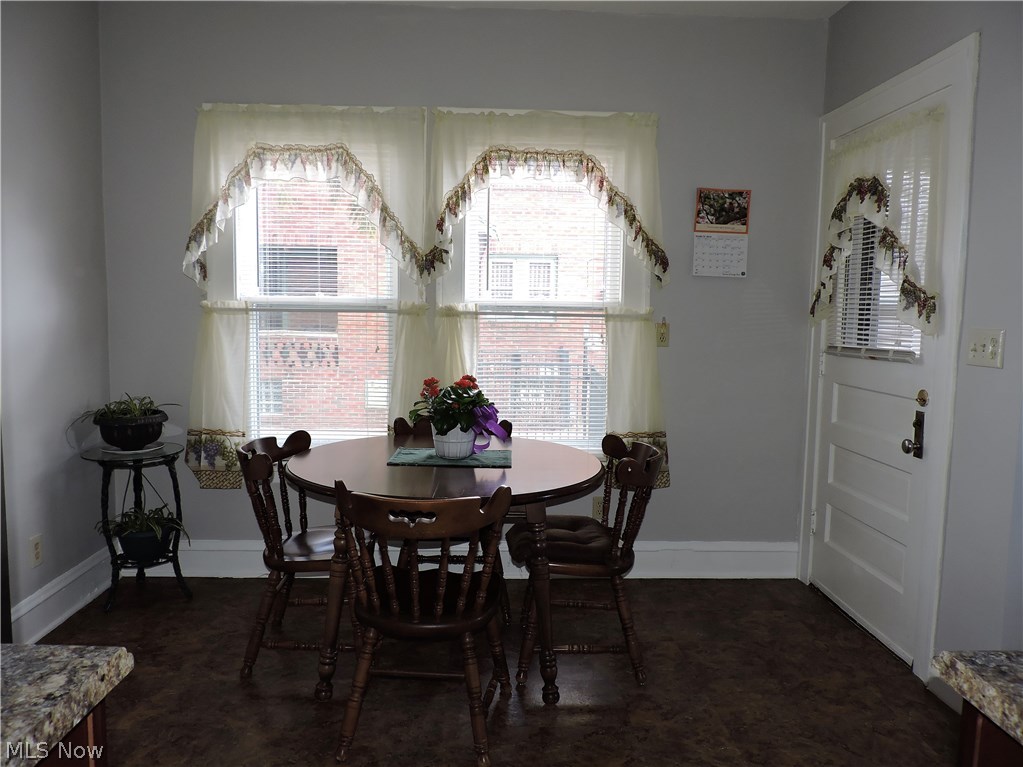 6907 Snow Road Parma, OH 44129 - Photo 19 of 24