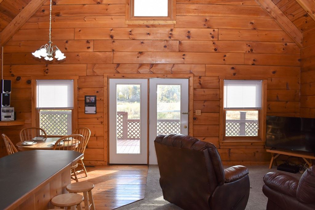 4888 East Coleman Road Clare, MI 48617 - Photo 8 of 35 1840034-7.JPG