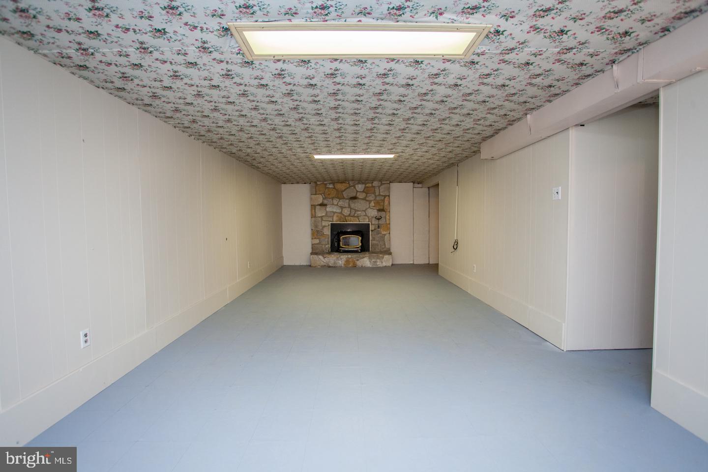 518 Upper Stump Road Chalfont, PA 18914 - Photo 41 of 62 a view of empty room with furniture