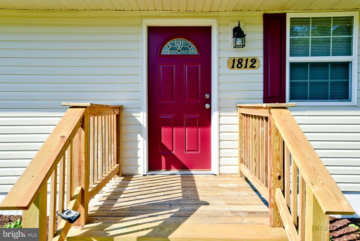 1812 Maple Lane Accokeek, MD 20607 - Photo 3 of 30 Welcome Home!