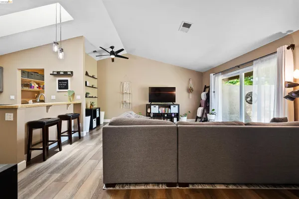 $439,800 | 906 Villa Terrace, Brentwood, CA 94513
