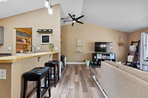 $439,800 | 906 Villa Terrace, Brentwood, CA 94513