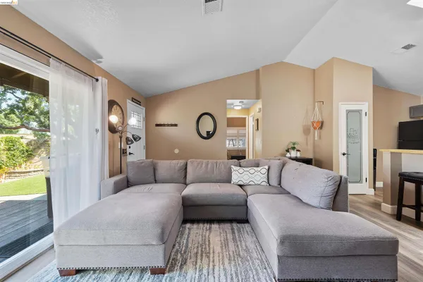 $450,000 | 906 Villa Terrace, Brentwood, CA 94513