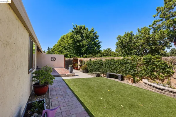$450,000 | 906 Villa Terrace, Brentwood, CA 94513