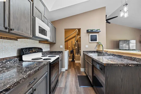 $439,800 | 906 Villa Terrace, Brentwood, CA 94513