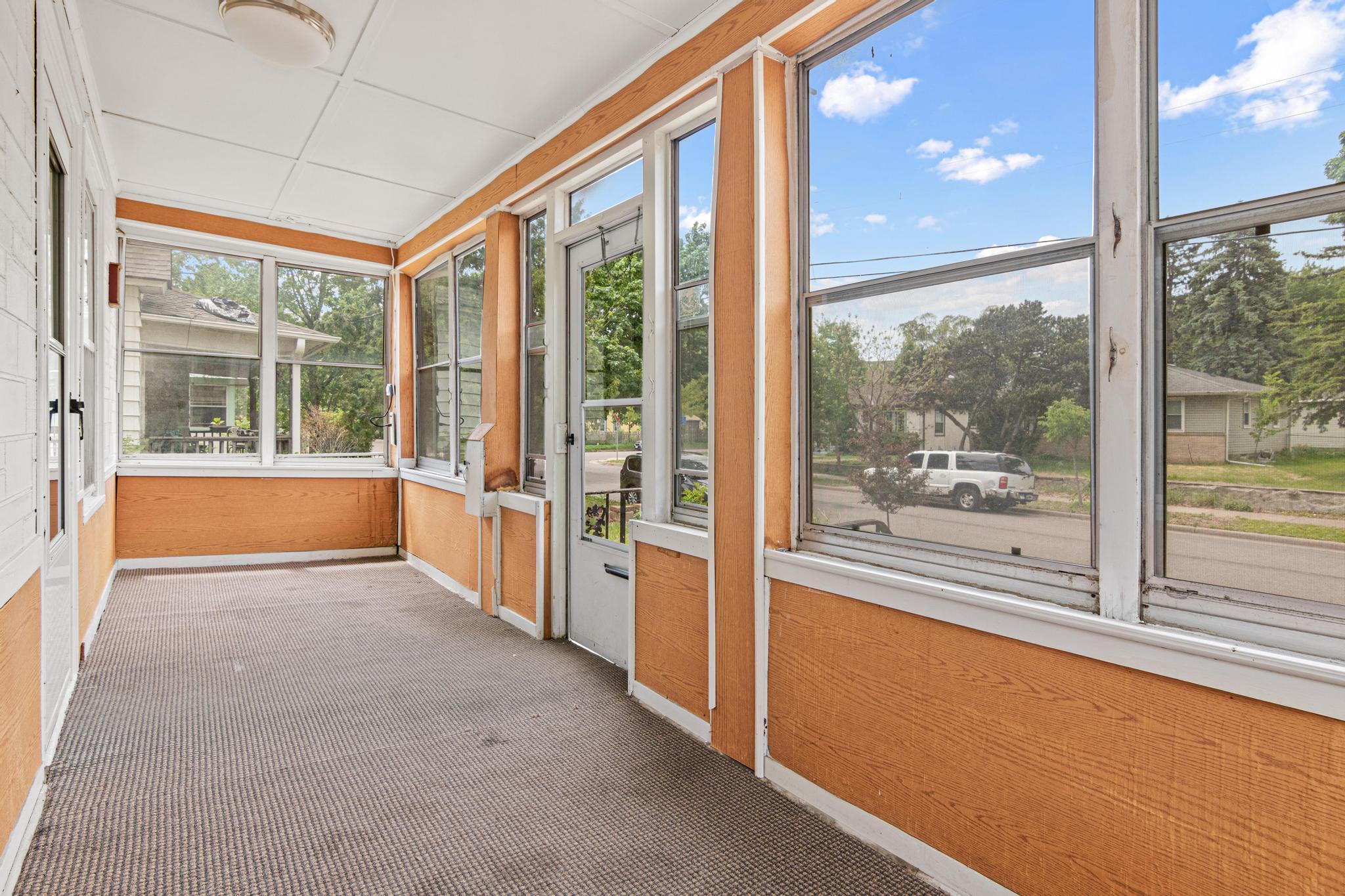 2411 Northeast Madison Street Minneapolis, MN 55418 - Photo 16 of 31