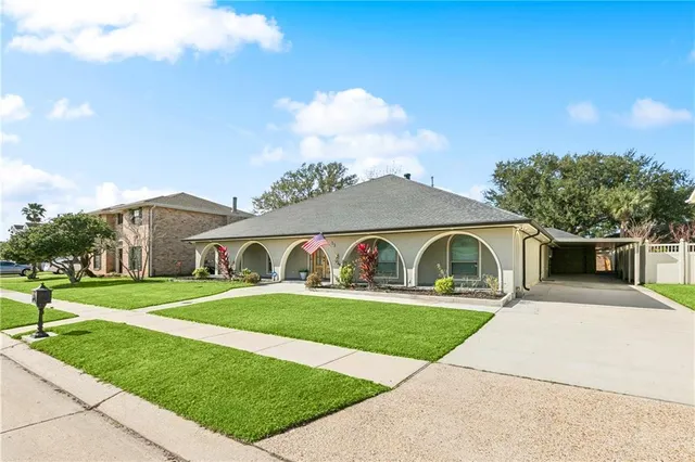 $649,900 | 33 Shenandoah Street, Kenner, LA 70065