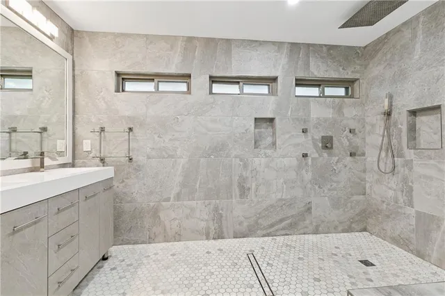 $649,900 | 33 Shenandoah Street, Kenner, LA 70065