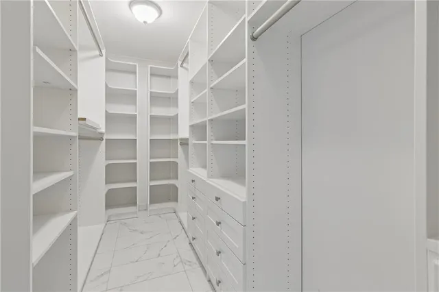 $649,900 | 33 Shenandoah Street, Kenner, LA 70065