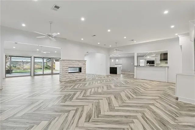 $649,900 | 33 Shenandoah Street, Kenner, LA 70065