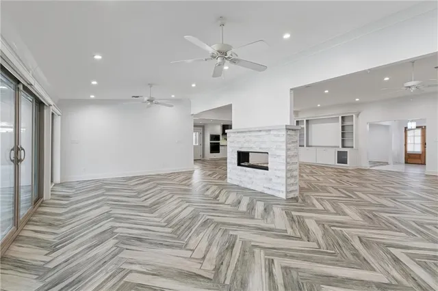 $649,900 | 33 Shenandoah Street, Kenner, LA 70065