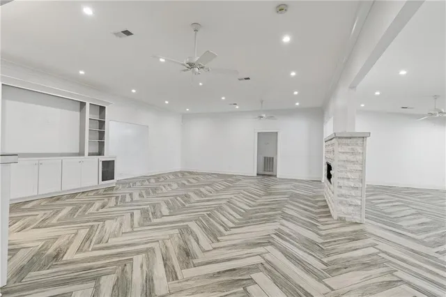 $649,900 | 33 Shenandoah Street, Kenner, LA 70065