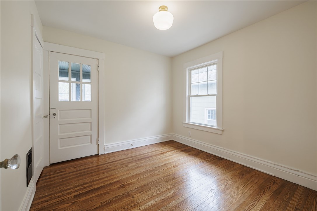 1085 Harvard Street Rochester, NY 14610 - Photo 27 of 31