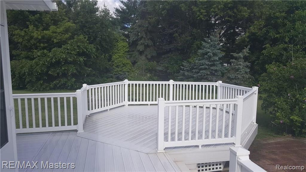 2062 West Sigler Road Carleton, MI 48117 - Photo 5 of 15