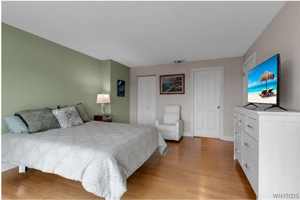 $295,000 | 75 Ojibwa Circle, Unit 505, Buffalo, NY 14202