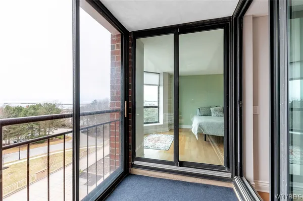 $295,000 | 75 Ojibwa Circle, Unit 505, Buffalo, NY 14202