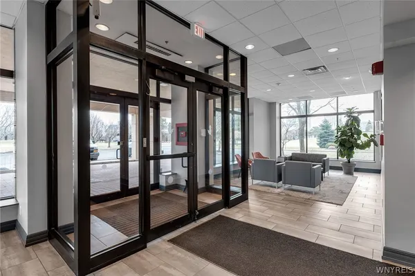 $295,000 | 75 Ojibwa Circle, Unit 505, Buffalo, NY 14202