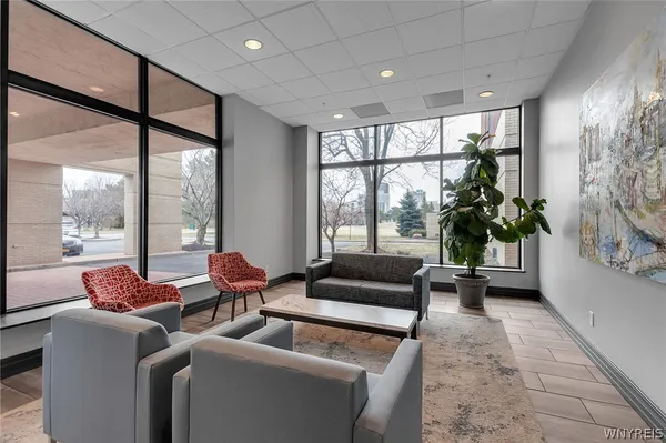 $295,000 | 75 Ojibwa Circle, Unit 505, Buffalo, NY 14202