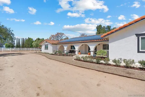 $1,989,000 | 34020 Madera De Playa Drive, Temecula, CA 92592