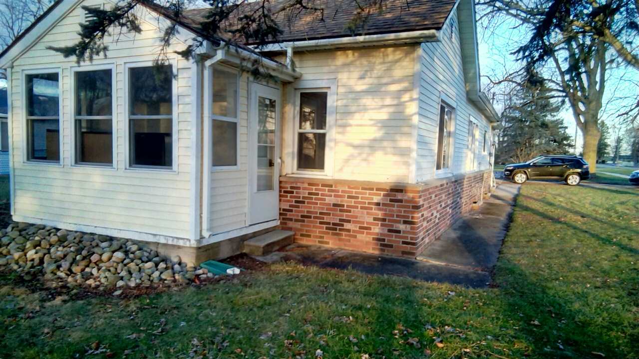 404 South Gale Road Morrice, MI 48857 - Photo 2 of 16