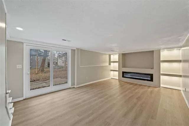 $309,900 | 11800 East 77th Street, Raytown, MO 64138