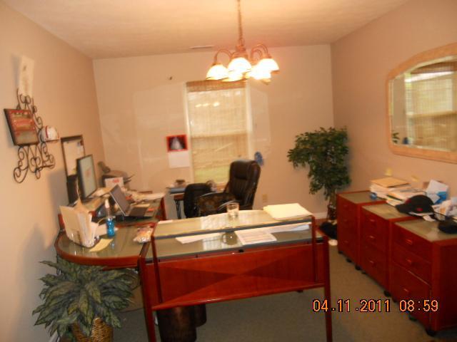 14924 Oak Road Carmel, IN 46033 - Photo 4 of 8