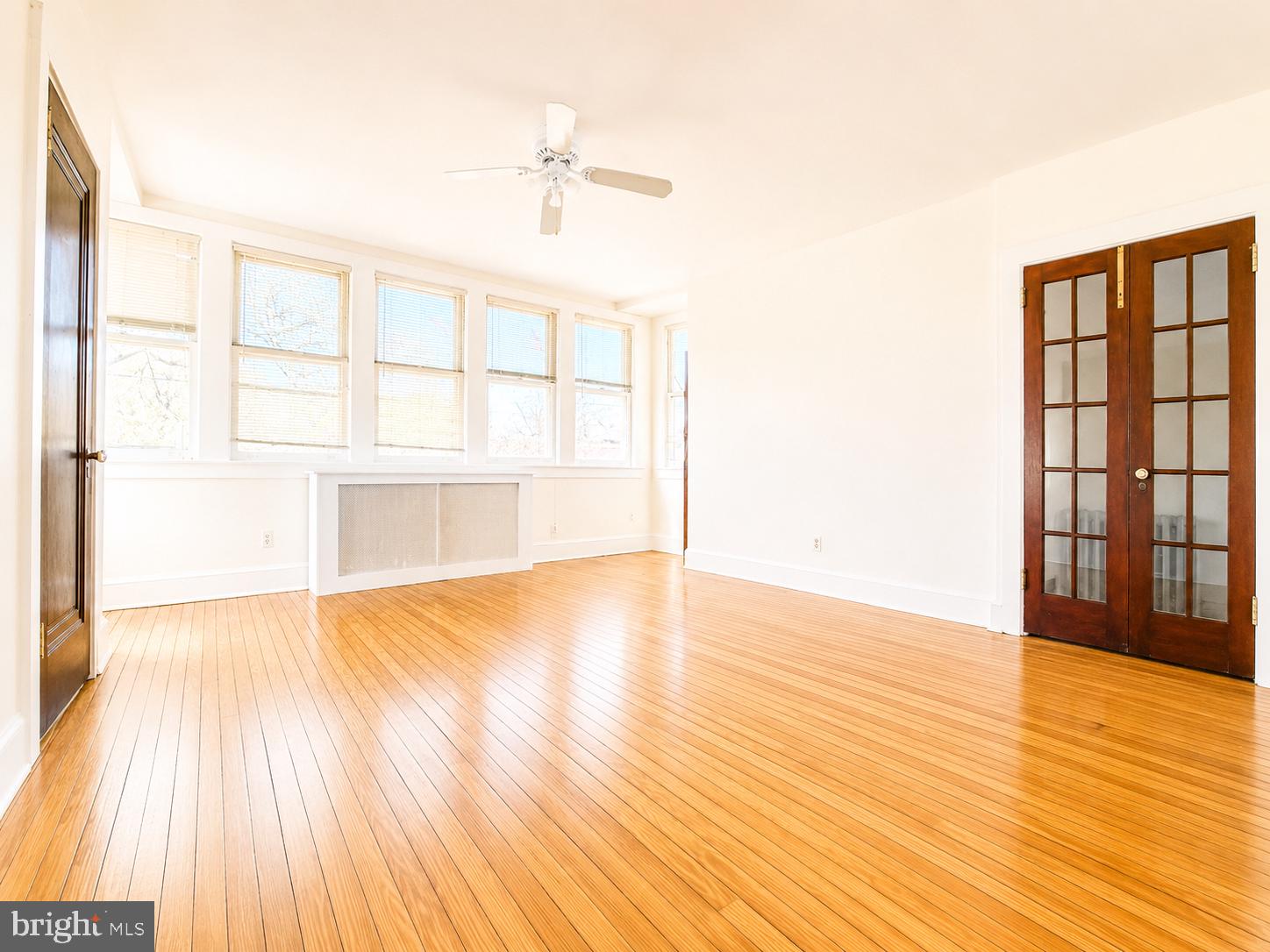 522 Main Street, Unit B Riverton, NJ 08077 - Photo 5 of 26 Bright and airy open space awaits.