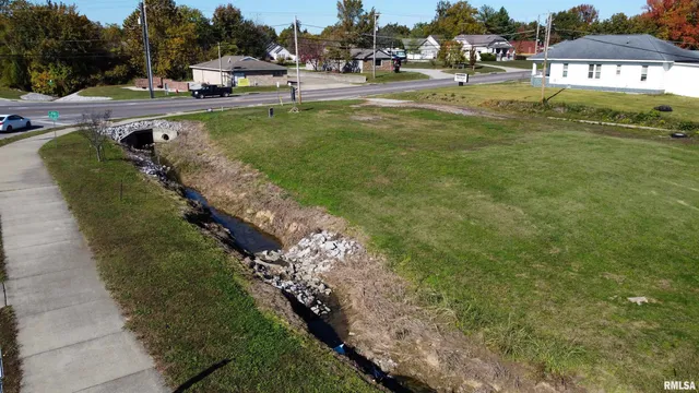 $169,999 | 1300 South Division Street, Carterville, IL 62918