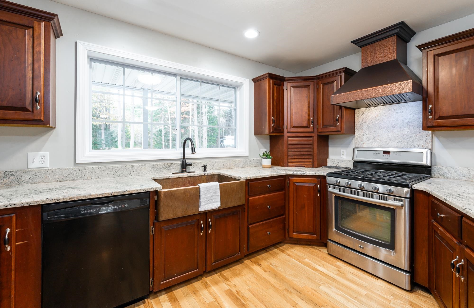 10 Wallace Brook Road Brookline, NH 03033 - Photo 5 of 39