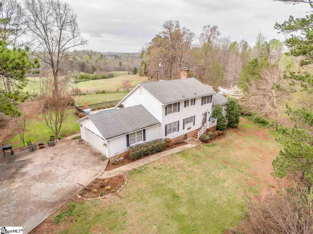 147 Sharcliff Road Cowpens, SC 29330 - Photo 2 of 36