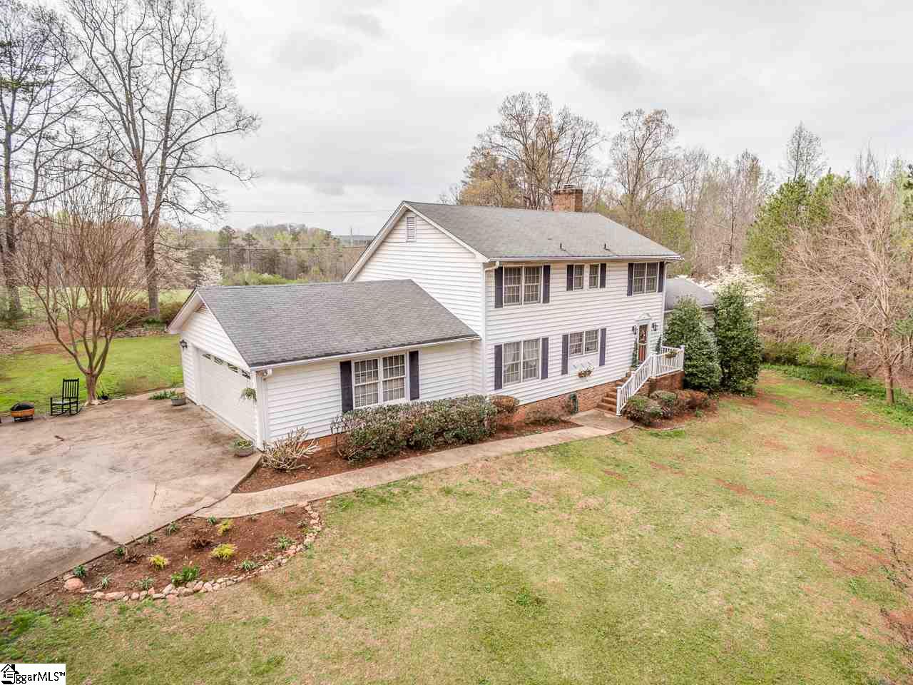 147 Sharcliff Road Cowpens, SC 29330 - Photo 32 of 36