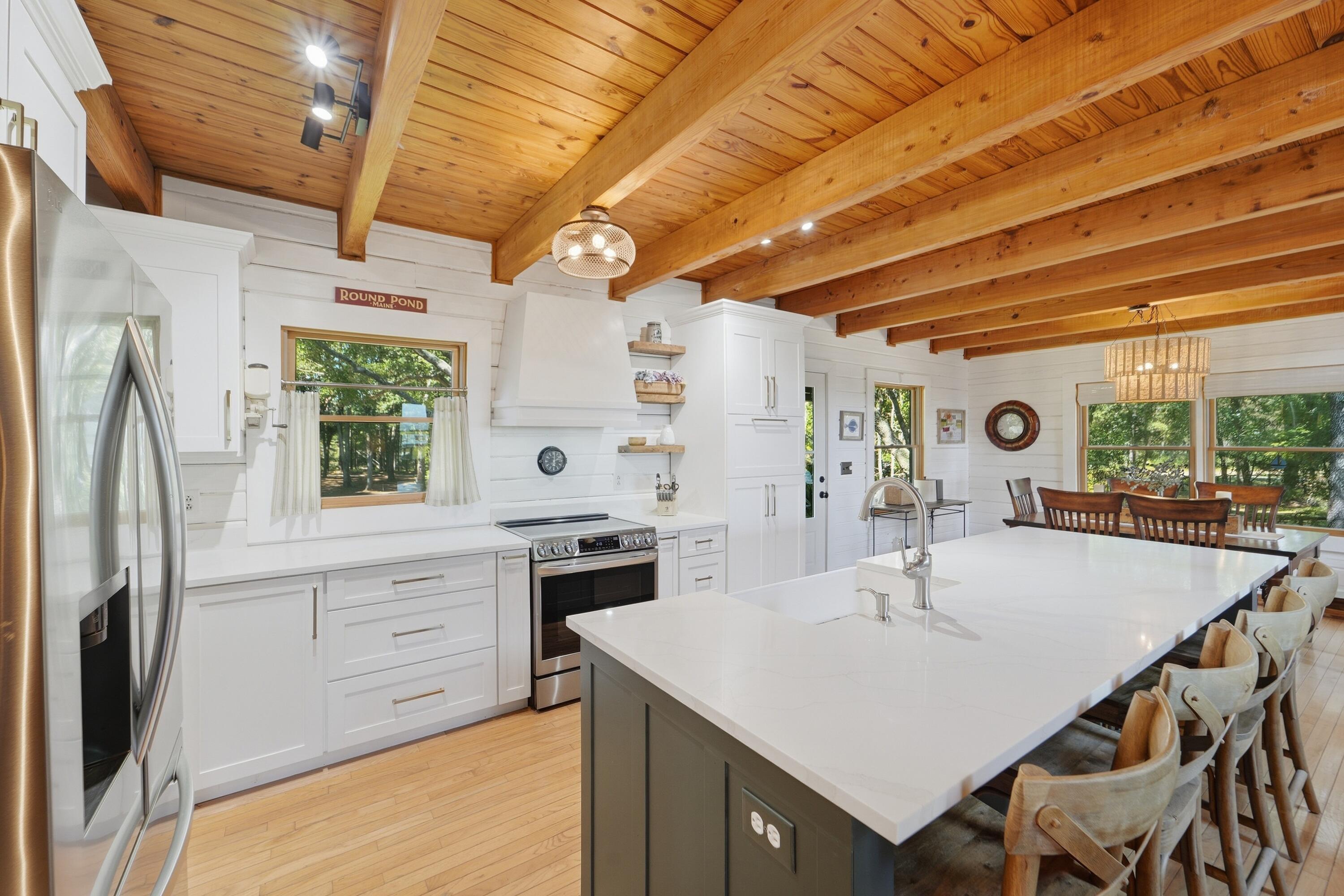 6827 Limehouse Road Awendaw, SC 29429 - Photo 15 of 85 kitchen