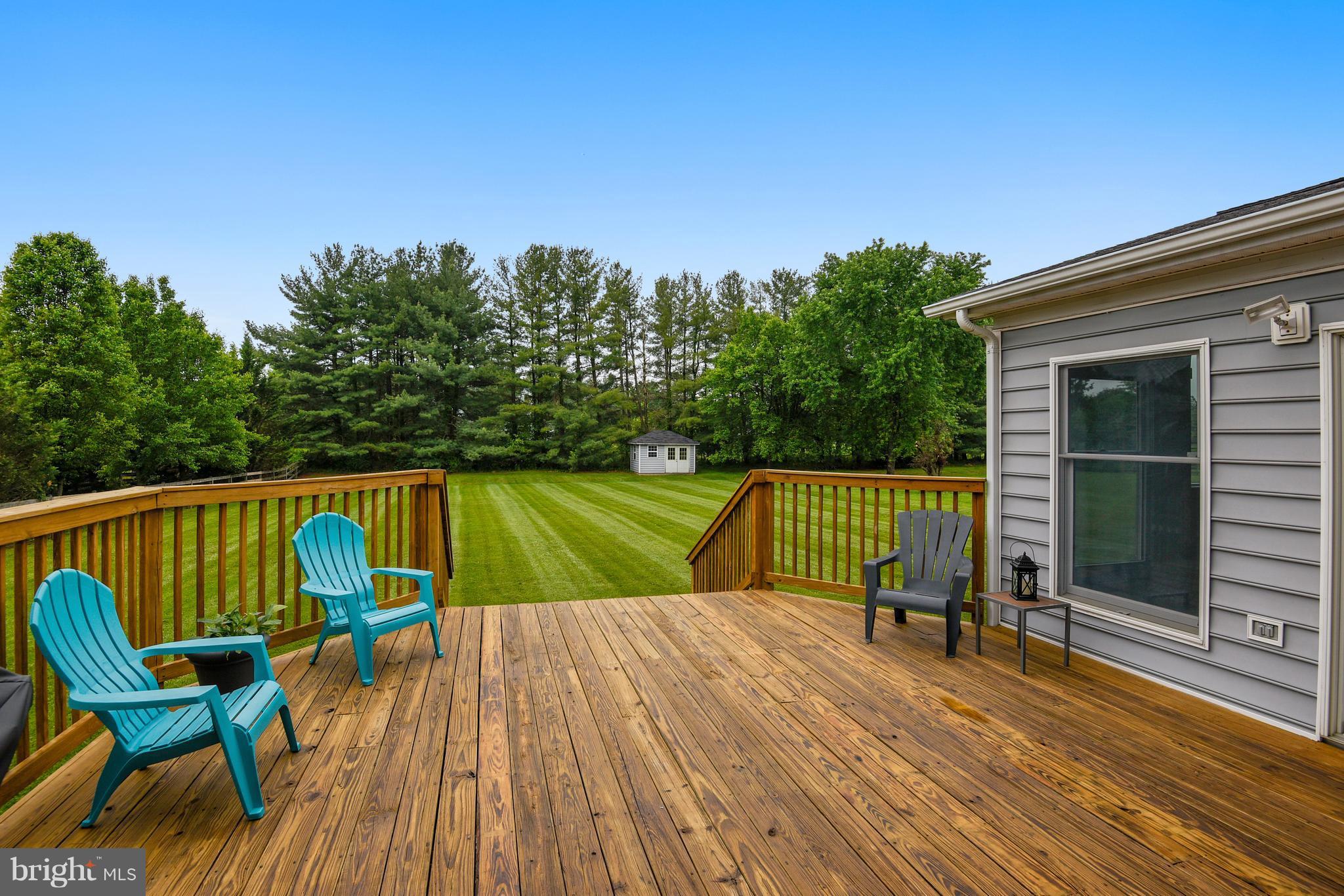 17104 Campbell Farm Road Poolesville, MD 20837 - Photo 25 of 29 Great decking off the Family Room~