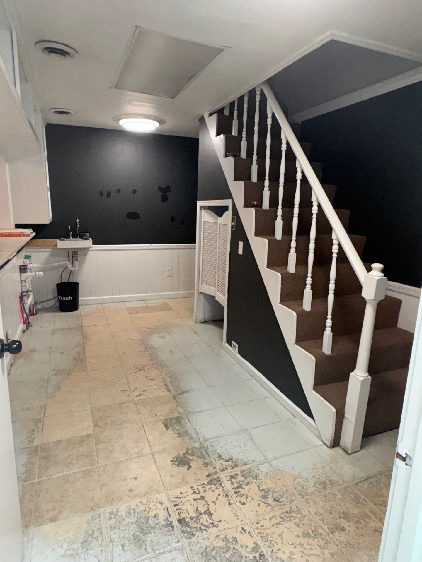 137 Franklin Street Clarksville, TN 37040 - Photo 4 of 16 a view of entryway