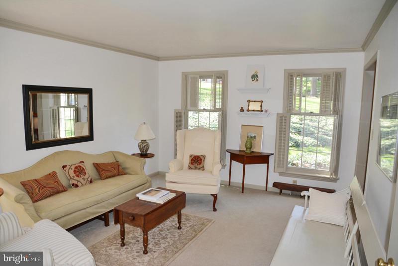 13 Deerfield Road Lancaster, PA 17603 - Photo 11 of 51 Gallery Image 11