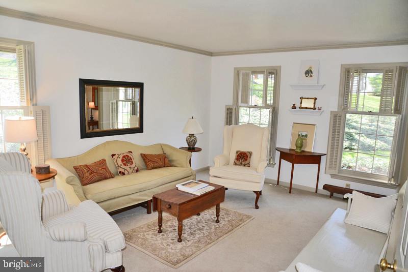 13 Deerfield Road Lancaster, PA 17603 - Photo 12 of 51 Gallery Image 12