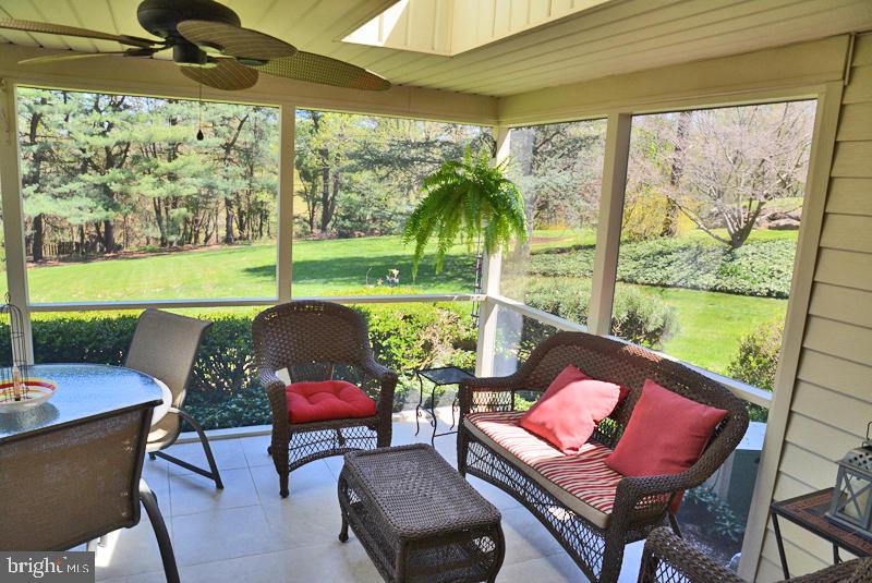 13 Deerfield Road Lancaster, PA 17603 - Photo 25 of 51 Gallery Image 25
