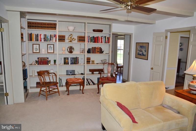 13 Deerfield Road Lancaster, PA 17603 - Photo 31 of 51 Gallery Image 31