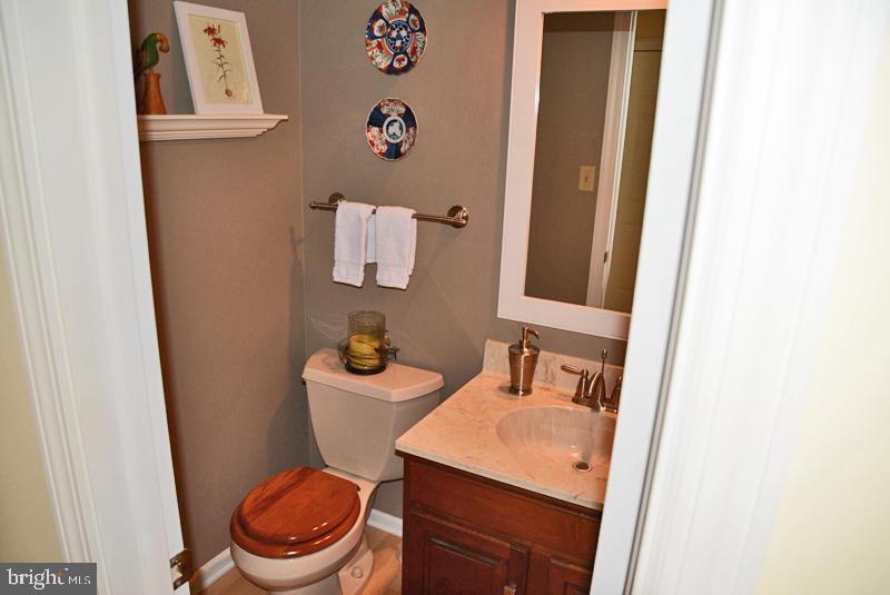 13 Deerfield Road Lancaster, PA 17603 - Photo 35 of 51 Gallery Image 35