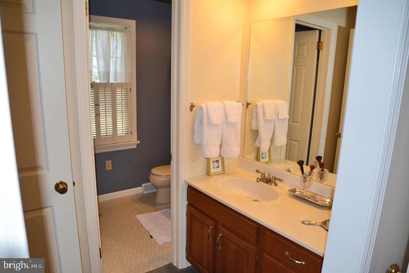 13 Deerfield Road Lancaster, PA 17603 - Photo 40 of 51 Gallery Image 40