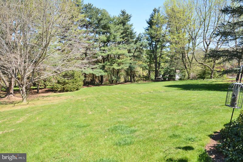 13 Deerfield Road Lancaster, PA 17603 - Photo 47 of 51 Gallery Image 47