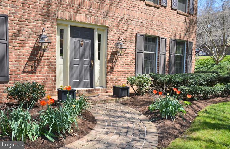 13 Deerfield Road Lancaster, PA 17603 - Photo 6 of 51 Gallery Image 6