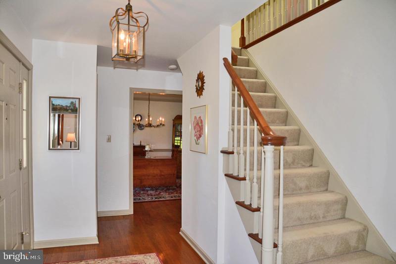 13 Deerfield Road Lancaster, PA 17603 - Photo 9 of 51 Gallery Image 9